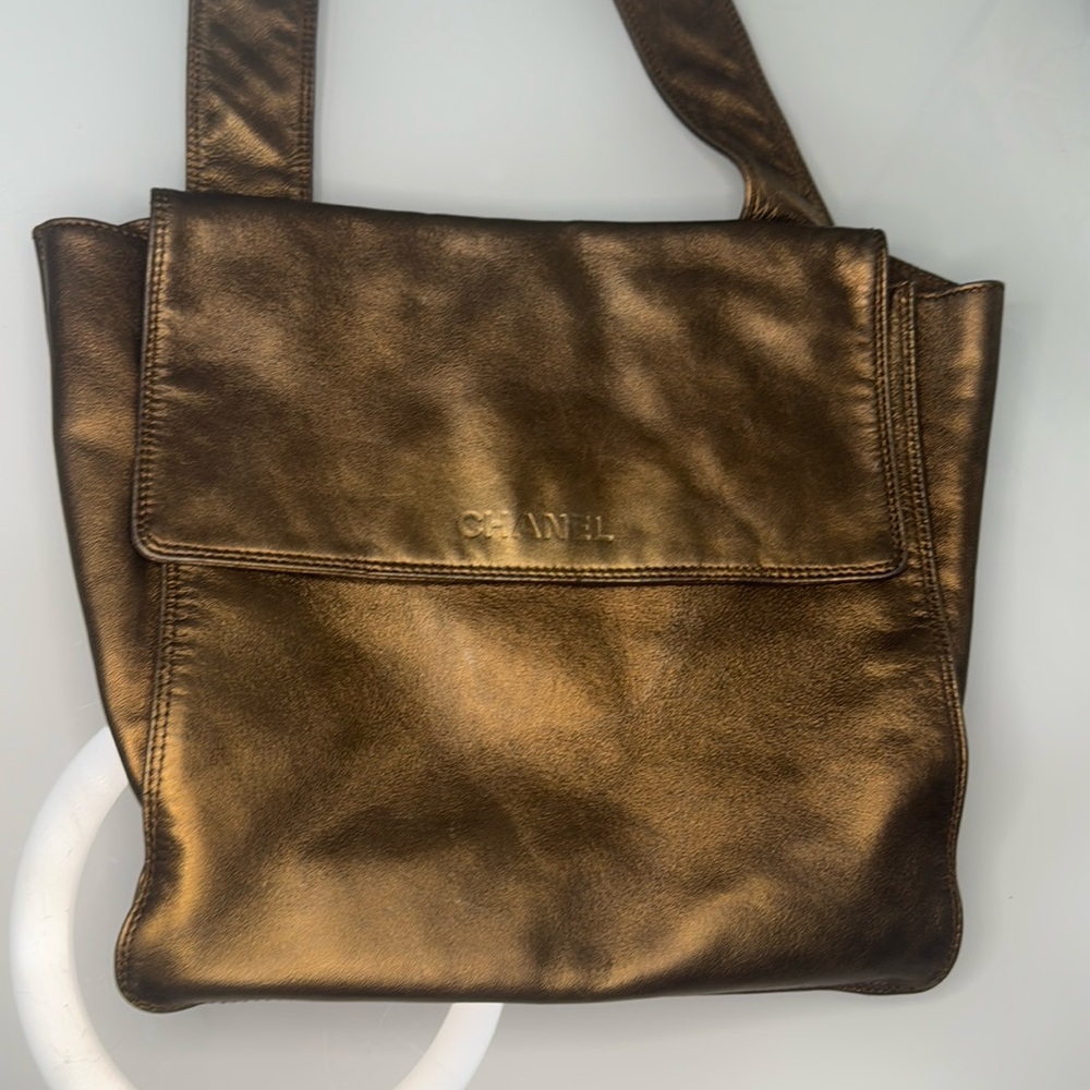 🧡🧡🧡 RARE!!! CHANEL Bronze Flap Messenger Bag – Metallic Flap Crossbody - 1997